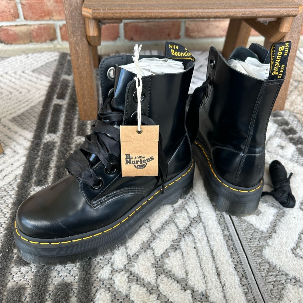 Dr. Martens